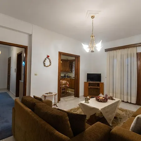 House In The Village بيت للعطل *