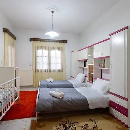 House In The Village بيت للعطل Tríkala