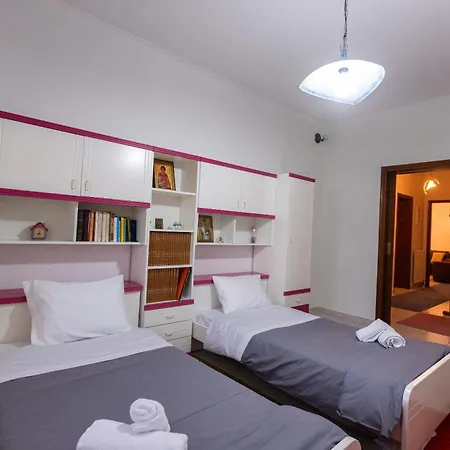 بيت للعطل House In The Village *