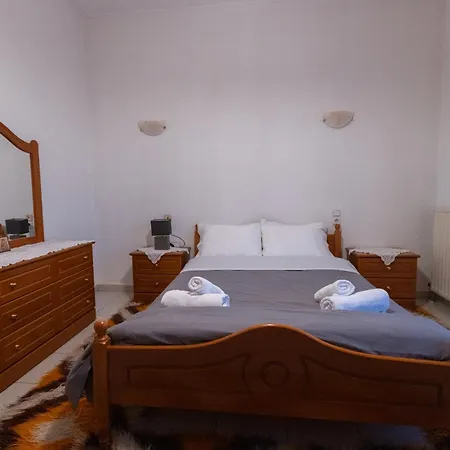 House In The Village بيت للعطل Tríkala