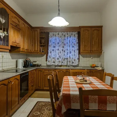 House In The Village 펜션 *